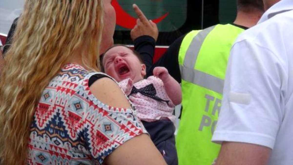 Tem\'in Sapanca Geçişinde Tır Minibüse Çarptı: 7 Yaralı (2)- Yeniden