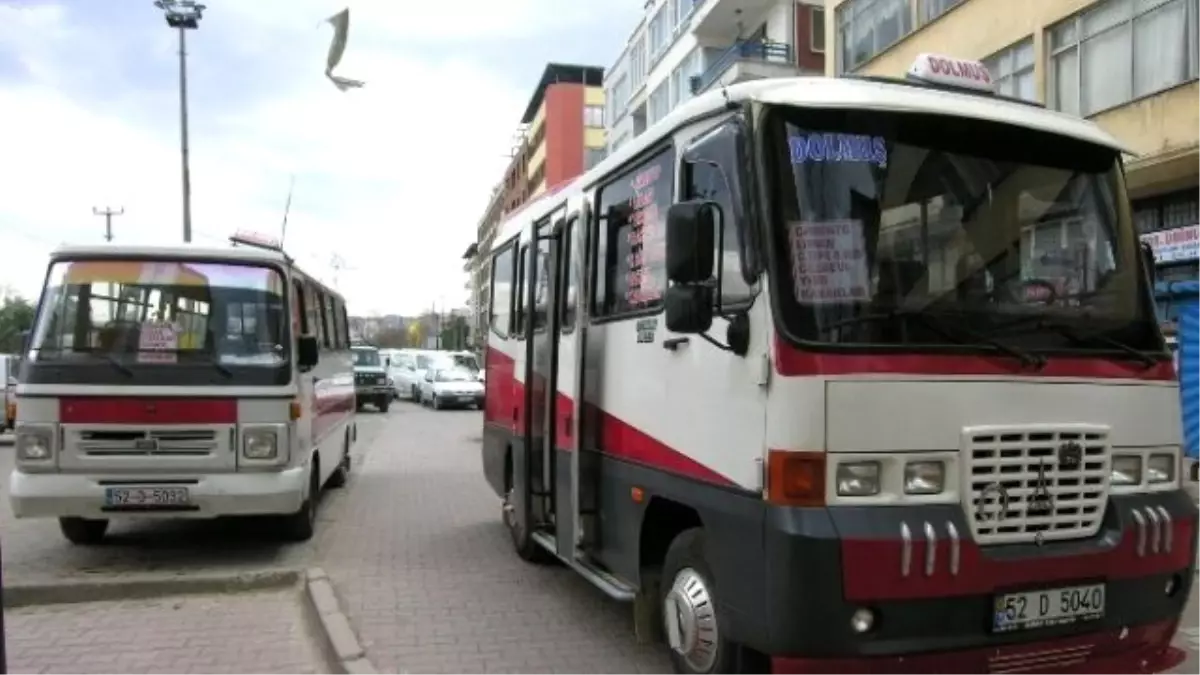 Ünye\'de Dolmuş Hatları Birleşiyor