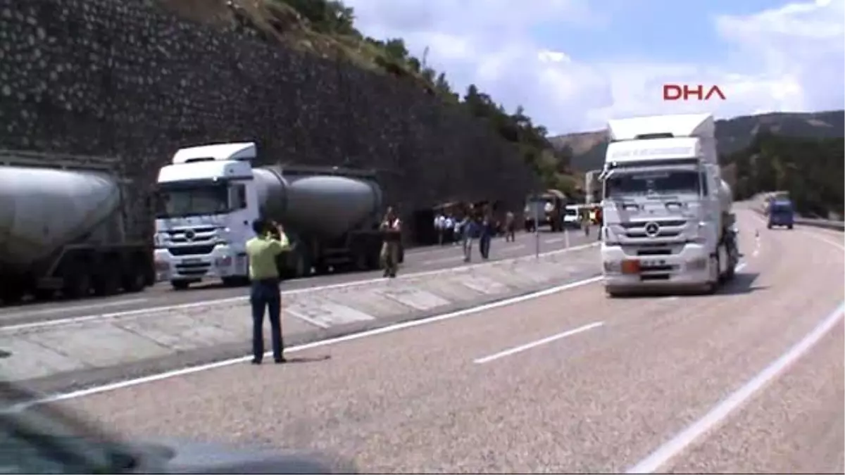 Adıyaman Askeri Konvoyda Kaza: 4 Asker Yaralı