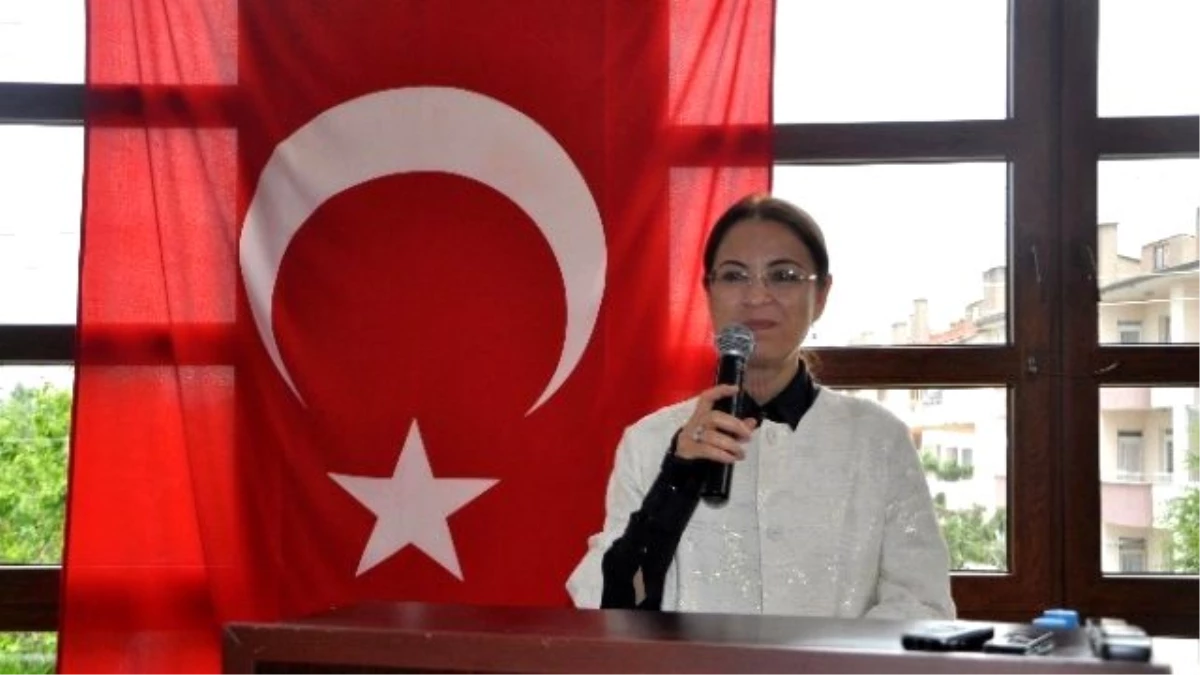 Aile ve Sosyal Politikalar Bakanı Ayşenur İslam Bozüyük\'te