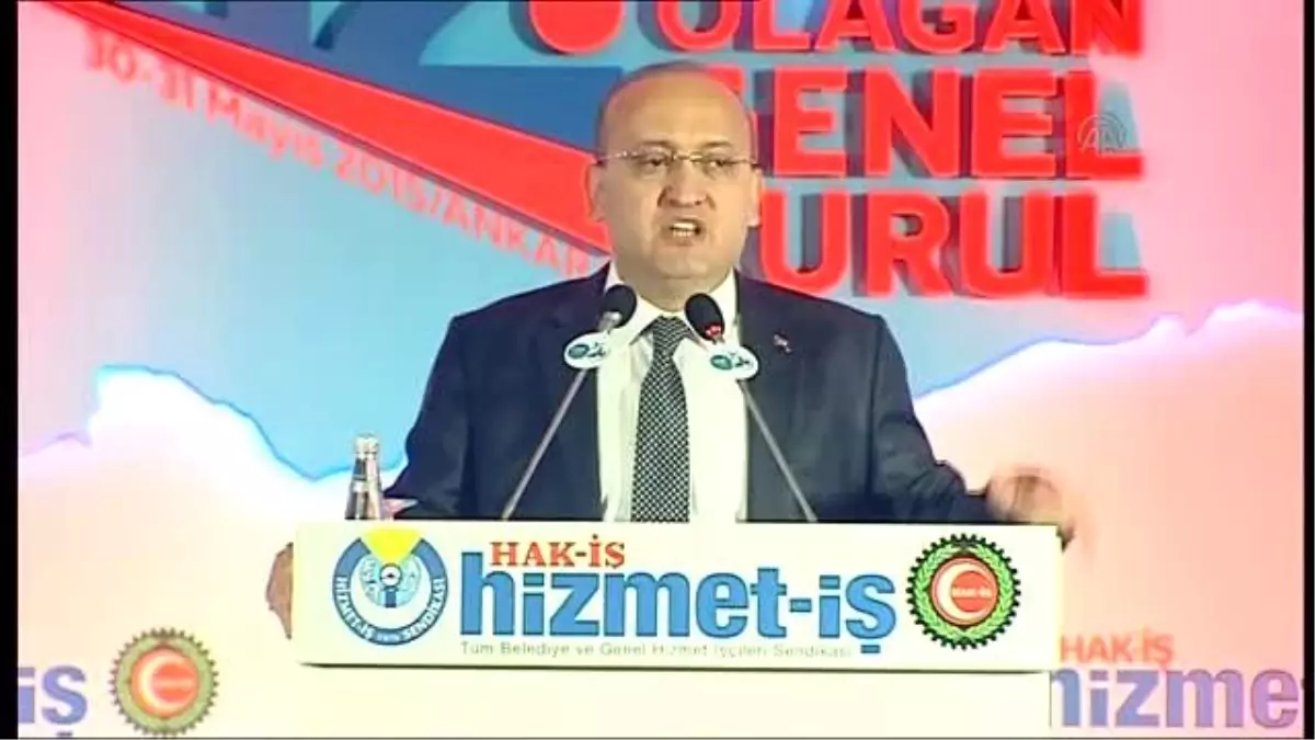 Akdoğan: "Senin Varlığın Demokrasi İçin Tehdittir"