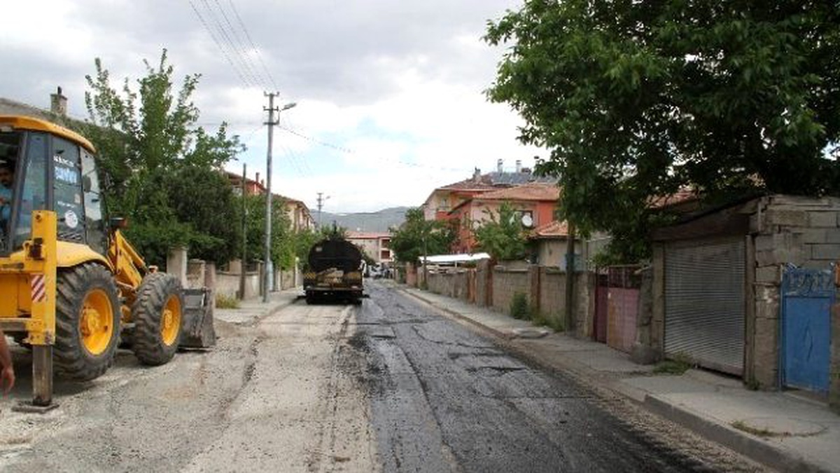 Asfalt Çalışmaları Atatürk Mahallesinde