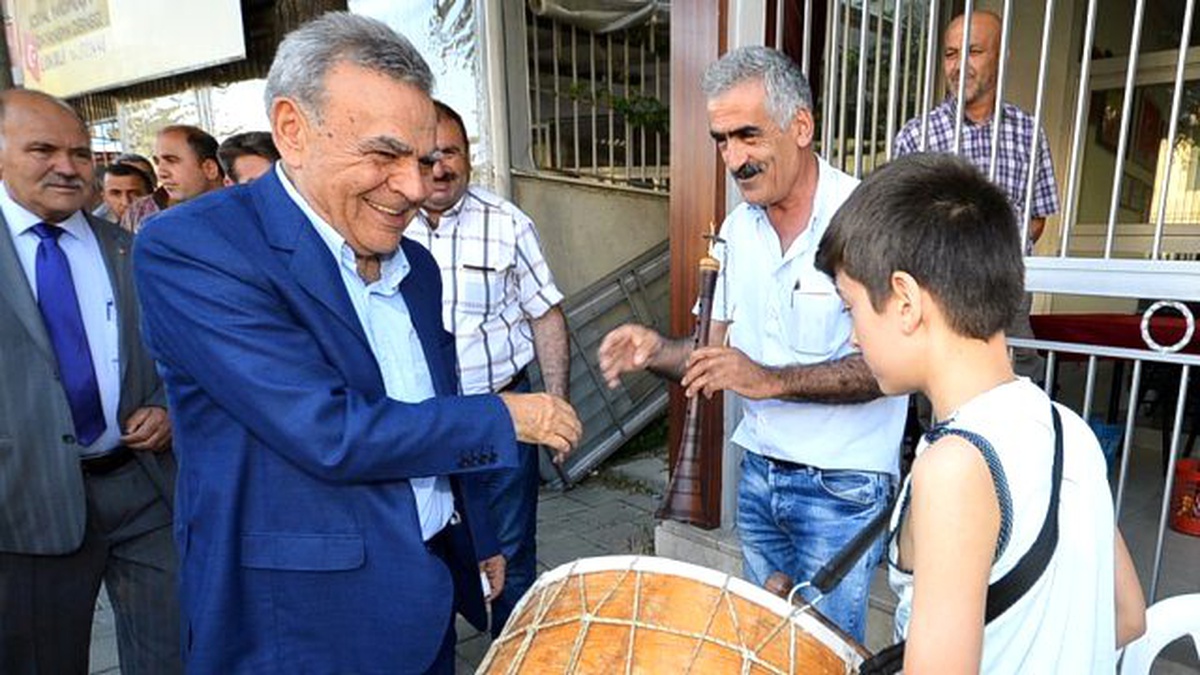 Başkan Aziz Kocaoğlu\'ndan Kentsel Dönüşüm Çıkışı: