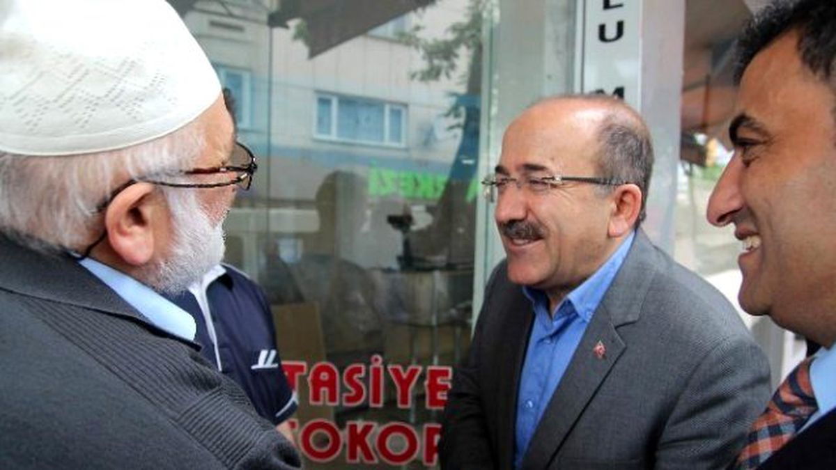 Başkan Gümrükçüoğlu Fatih Mahallesinde Esnaf ve Vatandaşlarla Görüştü