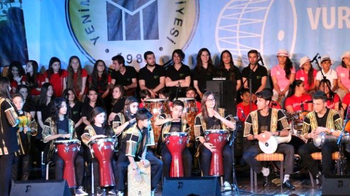 Büyükşehir Belediyesi Ritim Grubu 9. Uluslararası Vurmalı Çalgılar Festivali\'nde