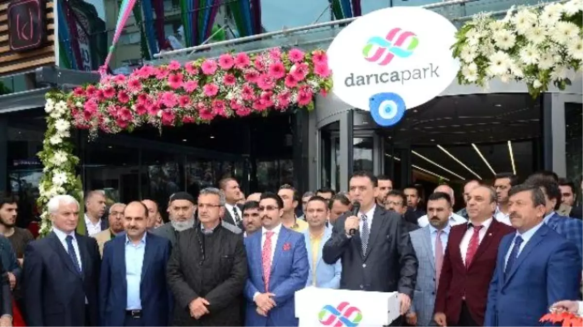 Darıca\'da Avm Açılışında Çeyrek Altın İzdihamı