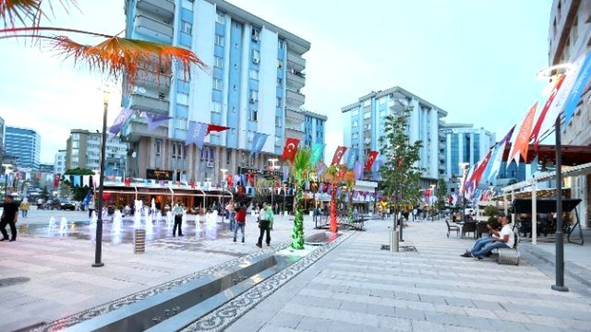 Gazi Muhtarpaşa Esnafı Yenilikten Memnun