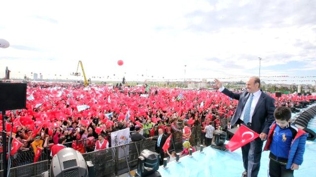 Kadir Topbaş: "İstanbul Yakın Gelecekte Dünyayı Aydınlatacak"