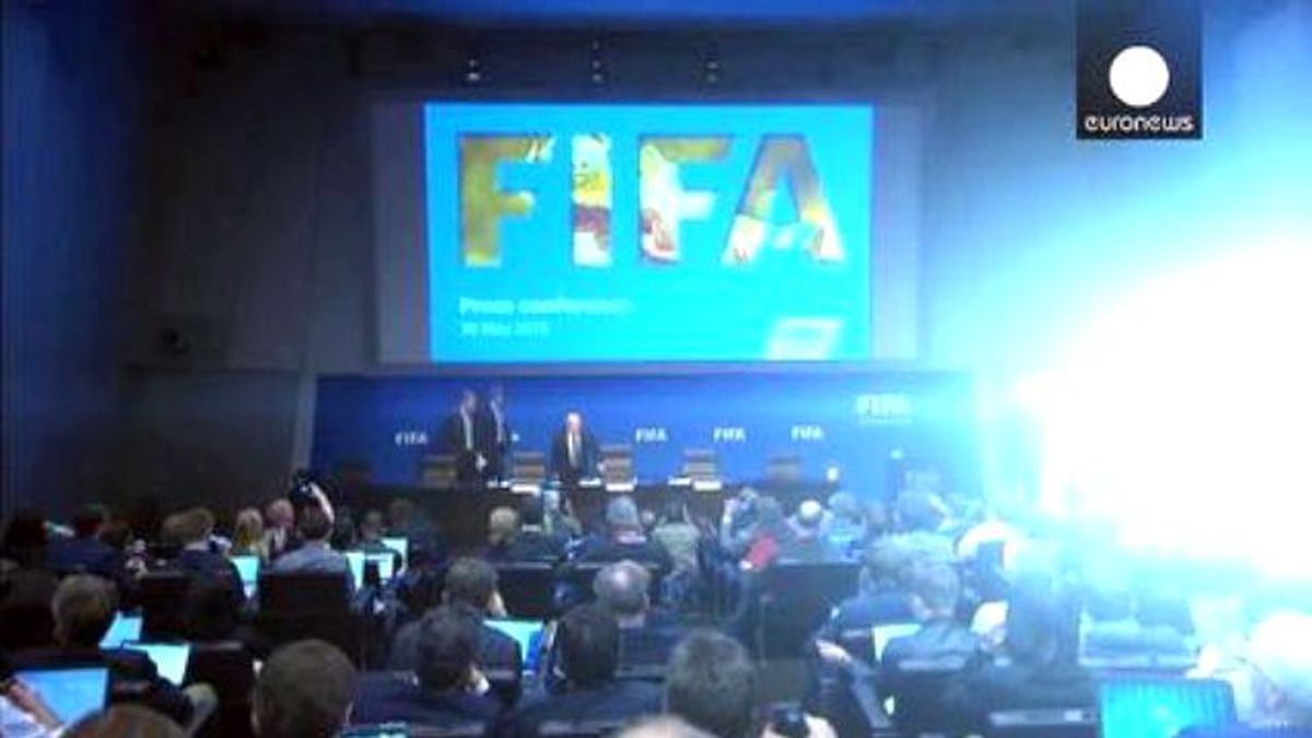 Koltuğunu Koruyan Blatter İddialara Cevap Verdi
