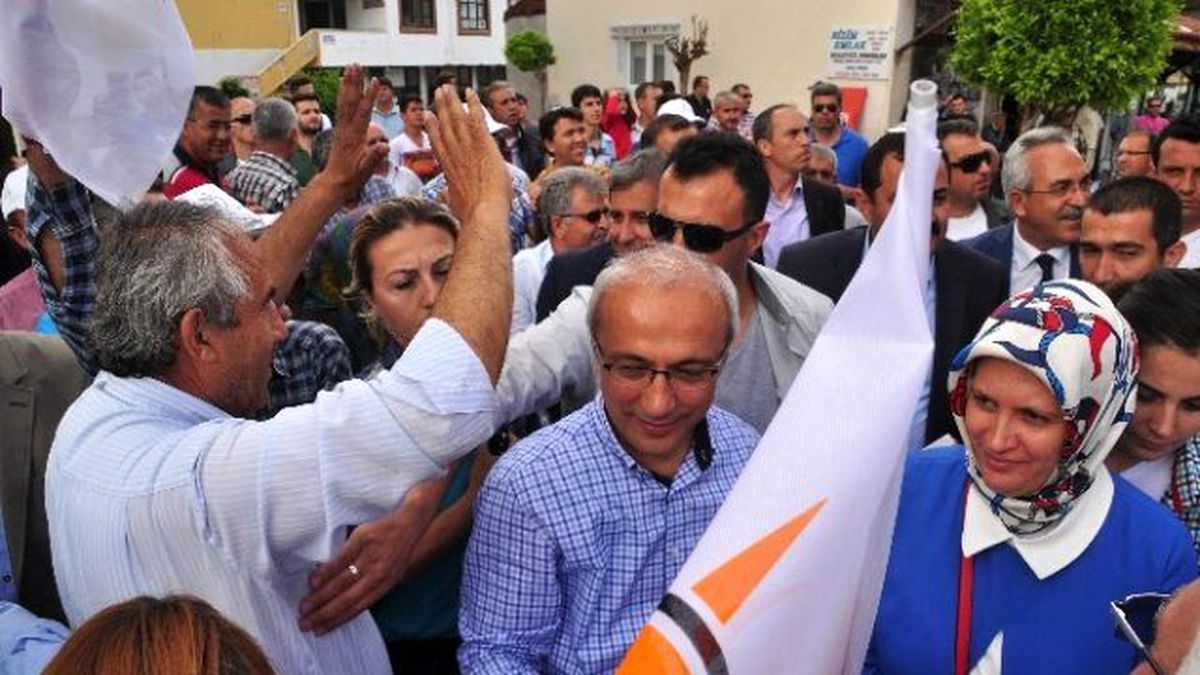 Lütfi Elvan Gazipaşa\'ya Müjdelerle Geldi
