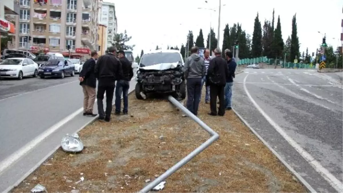 Samsun\'da Trafik Kazası: 1 Yaralı