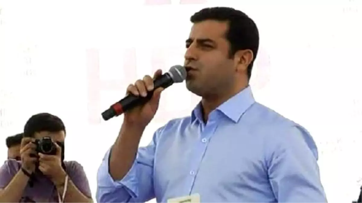 Selahattin Demirtaş"Yenikapı\'da da Kardeşlerimiz Toplanıyor"