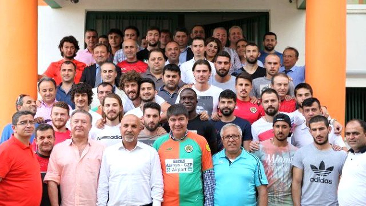 Türel\'den Alanyaspor\'a Kamp Tesisi Müjdesi