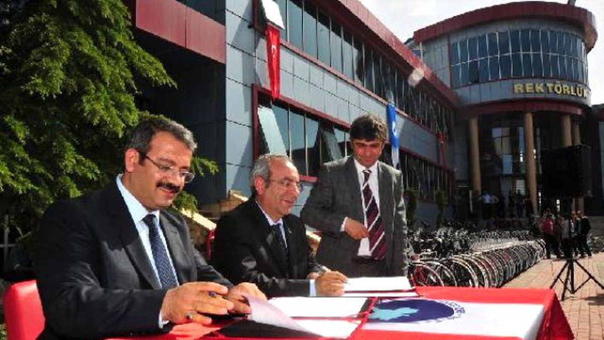 Van Yyü\'de Bisikletli Yaşam Başlıyor