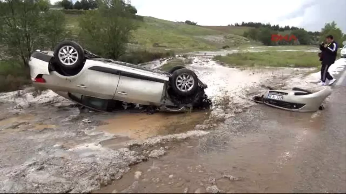 Yozgat Yolda Biriken Dolu Kazaya Neden Oldu: 3 Yaralı