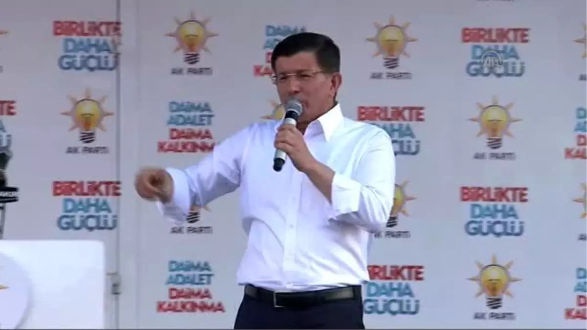 Davutoğlu: "28 Şubat\'ın İkna Odacılarıyla Bunların Ne Farkı Var?"