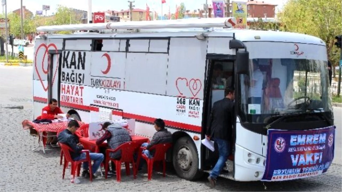 Emrem Vakfı Erzurum Temsilciğinden Kan Bağışı Kampanyası