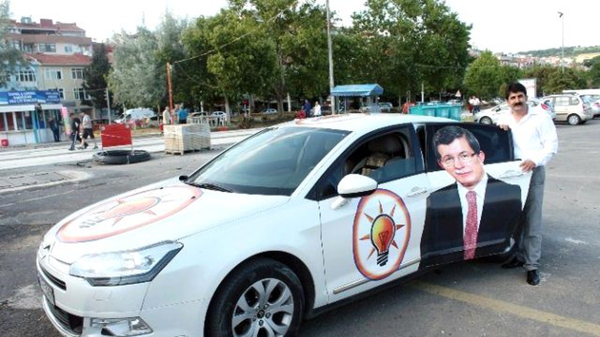 Eski DSP\'li AK Parti\'ye Oy İsteyerek Türkiye\'yi Geziyor