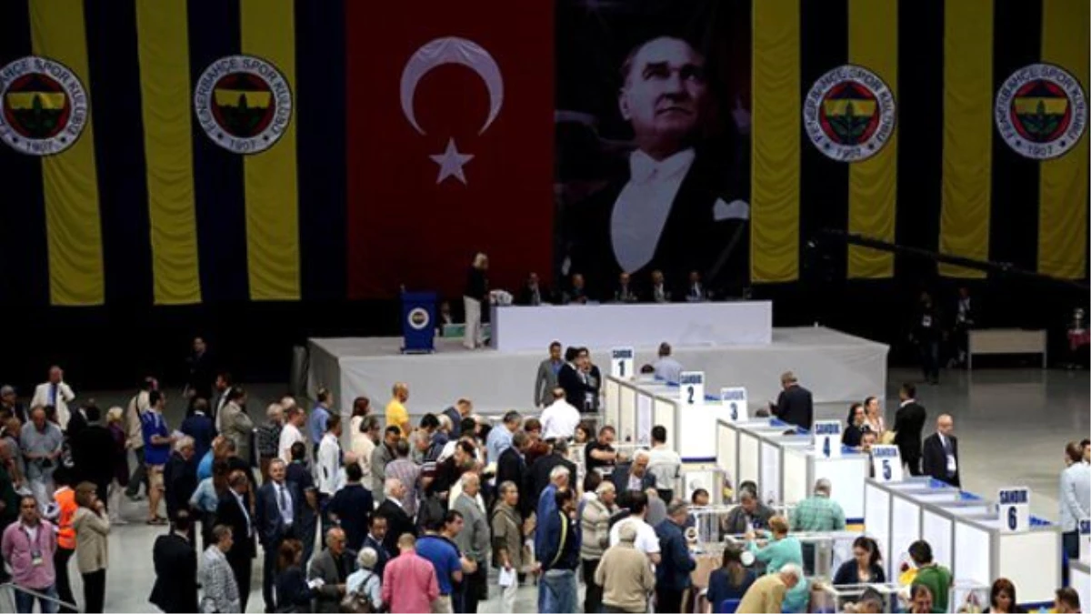 Fenerbahçe\'de Aziz Yıldırım Yeniden Başkan Seçildi