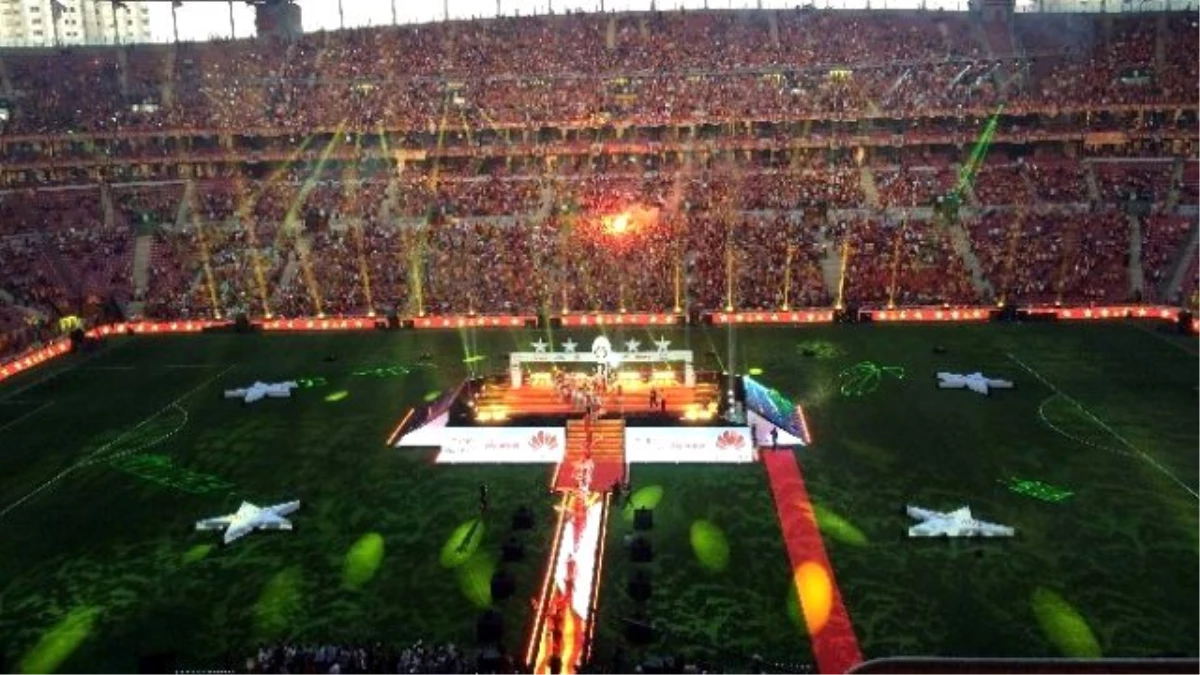 Galatasaray\'da Şampiyonluk Kutlamaları Başladı