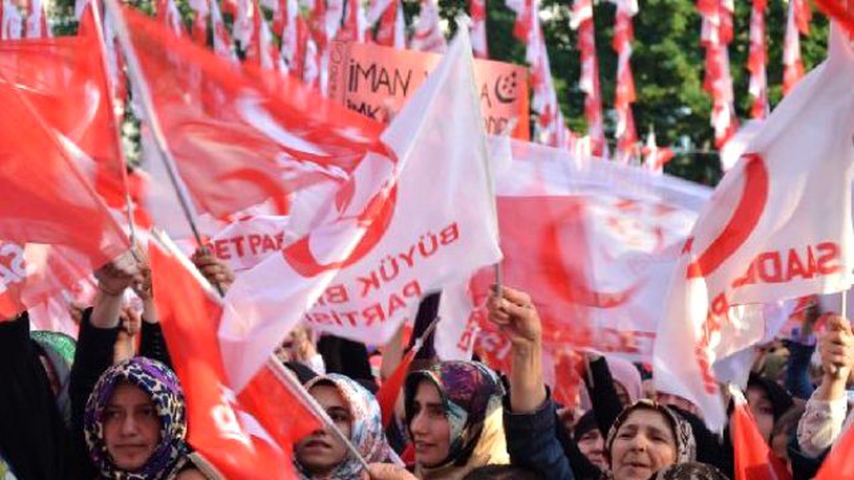 Kamalak: İhanet Arayacaksanız, Dönüp Başka Yerlere, Başka Kimselere Bakmak Lazım