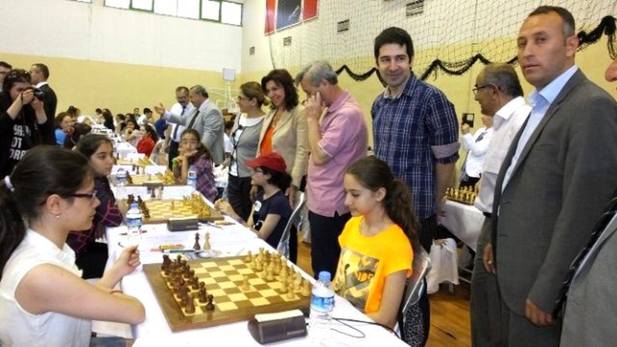 Okul Sporları Türkiye Birinciliği Burhaniye\'de Başladı