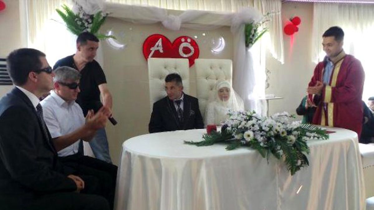 Ordu\'da Görme Engellilerin Evlilik Sevinci
