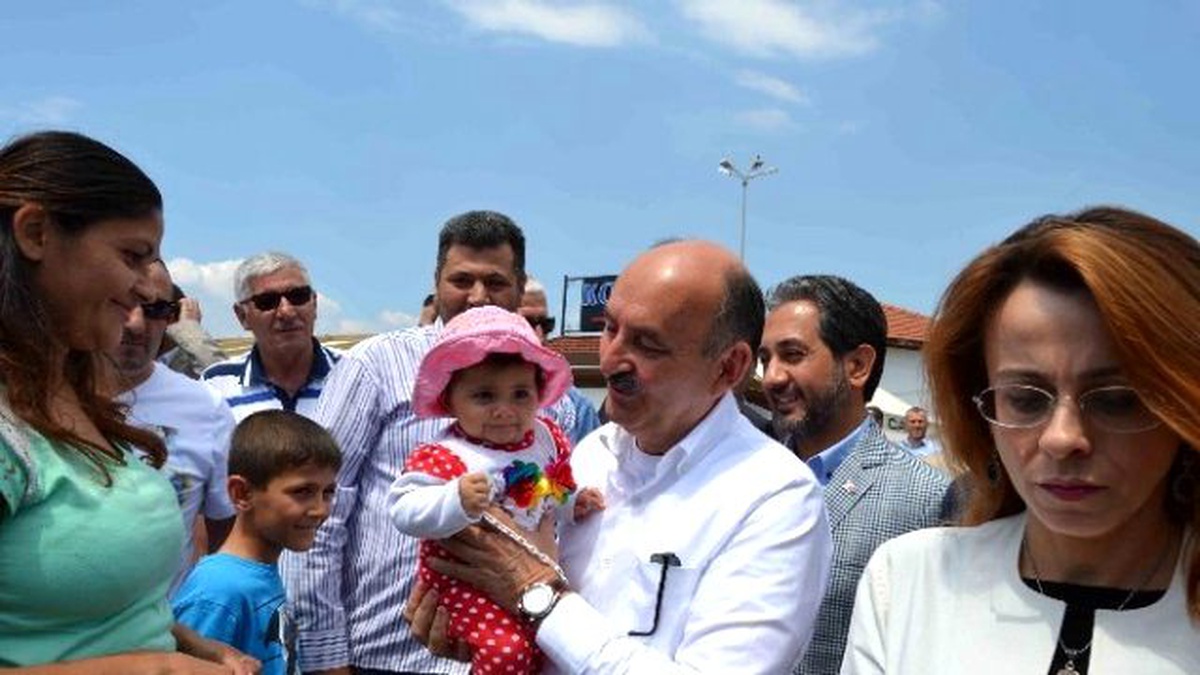 Sağlık Bakanı Mehmet Müezzinoğlu Kuşadası\'nda