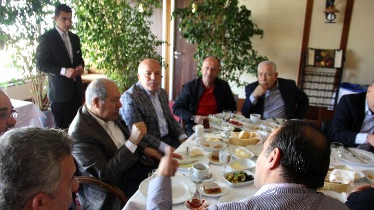Sekmen, Büyükelçilerle Kahvaltıda Biraraya Geldi