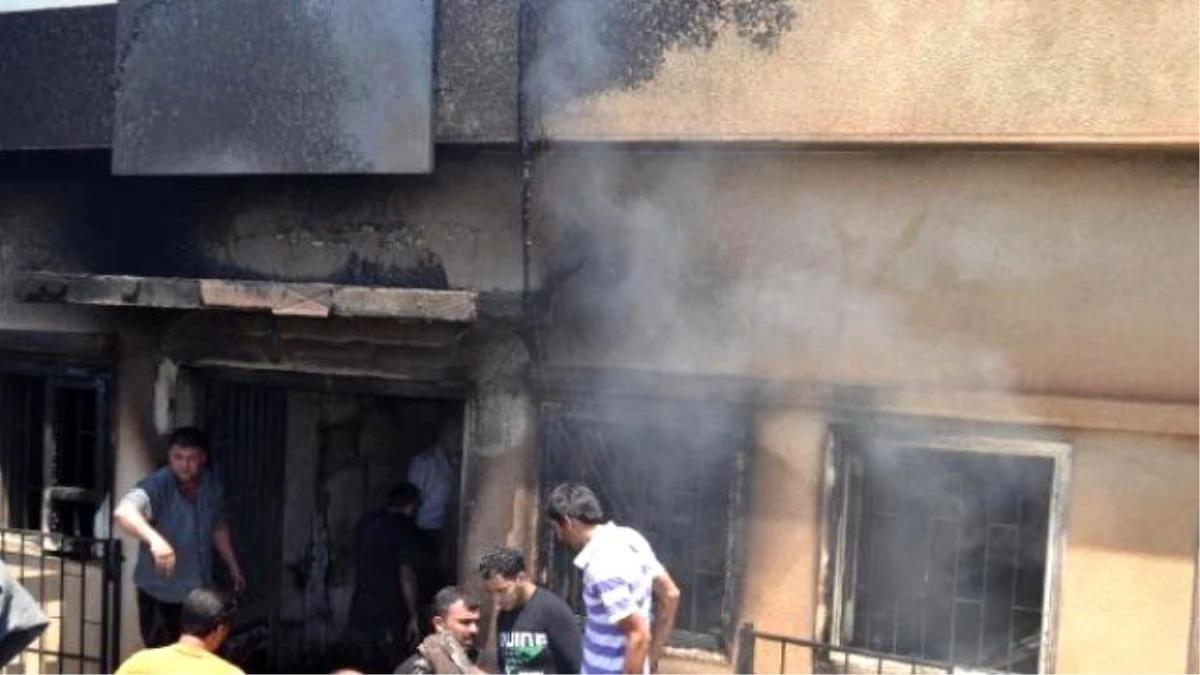 Suriye Kamışlı\'da Sağlık Merkezinde Patlama: 25 Ölü, 30 Yaralı