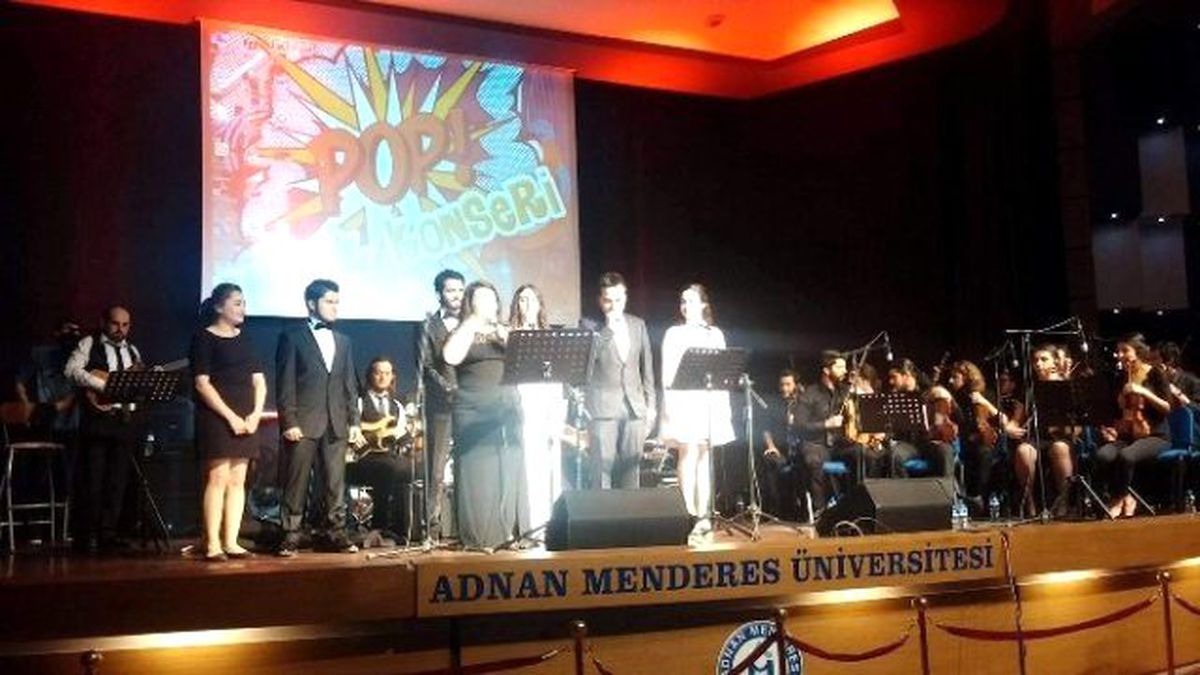 Adü\'de Nostalji ve Eğlence Bir Arada Yaşandı