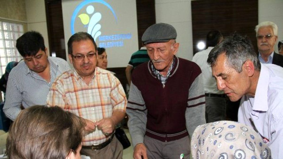 AK Parti\'nin Ev Projesine Yoğun İlgi