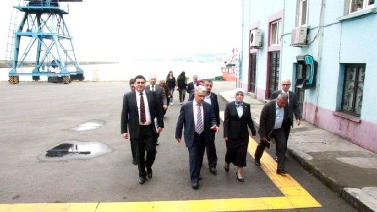 AK Parti Trabzon Milletvekili Adayı Köseoğlu: "Mega Liman Kenti Olacağız"