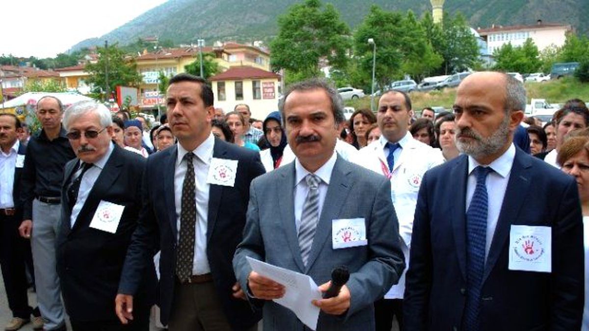 Amasya\'da Sağlık Çalışanlarından Şiddet Eylemi