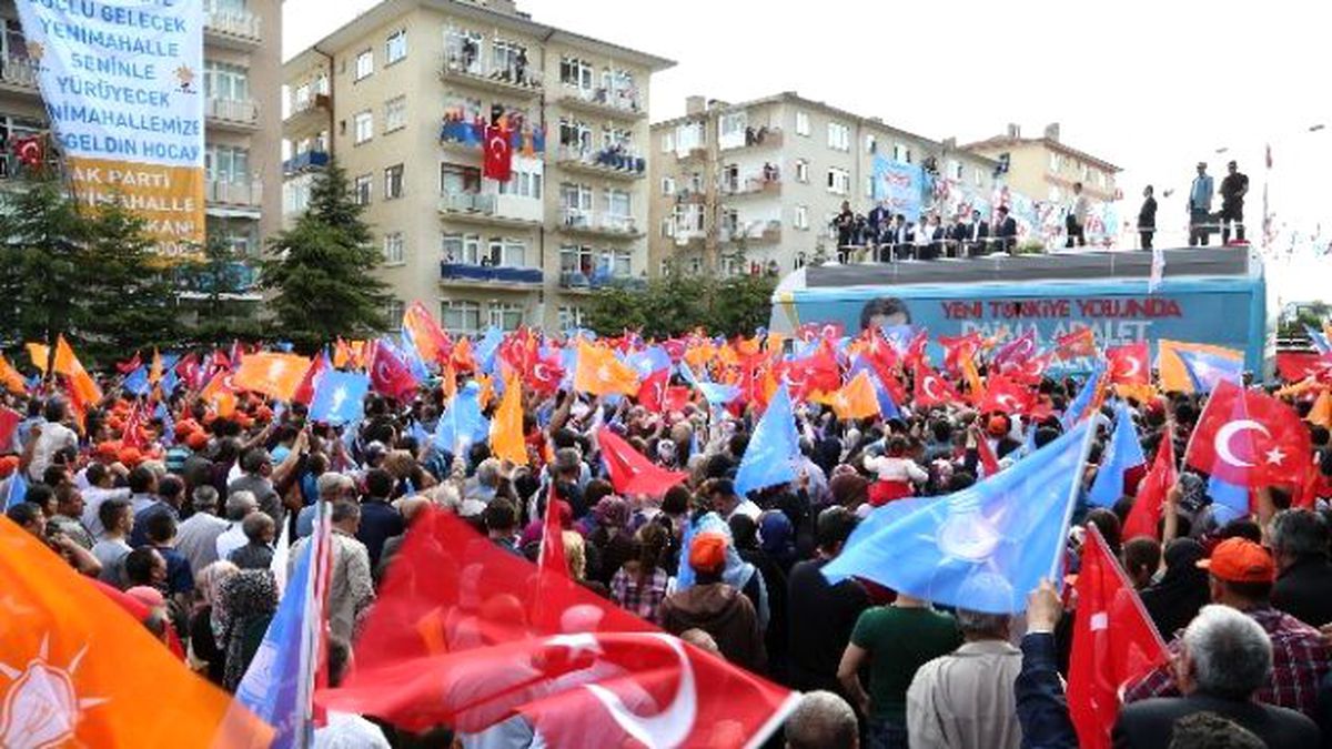 Başbakan Davutoğlu, Keçiören ve Yenimahalle Mitinglerinde Konuştu
