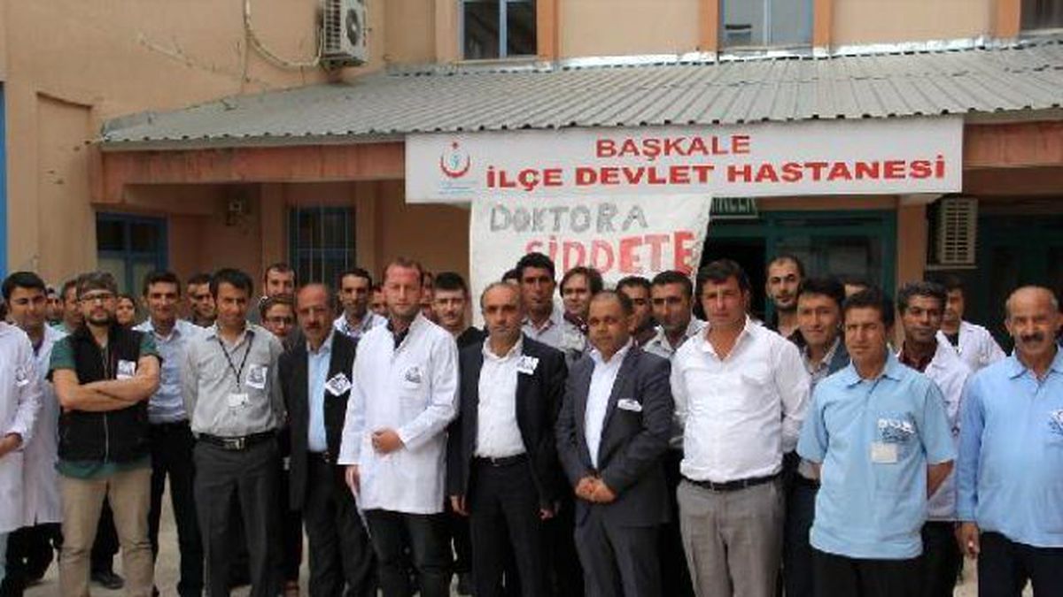 Başkale\'de Dr. Furtun\'un Öldürülmesine Tepki