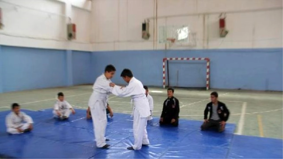 Başkale\'de Judo Takımı Dağılıyor