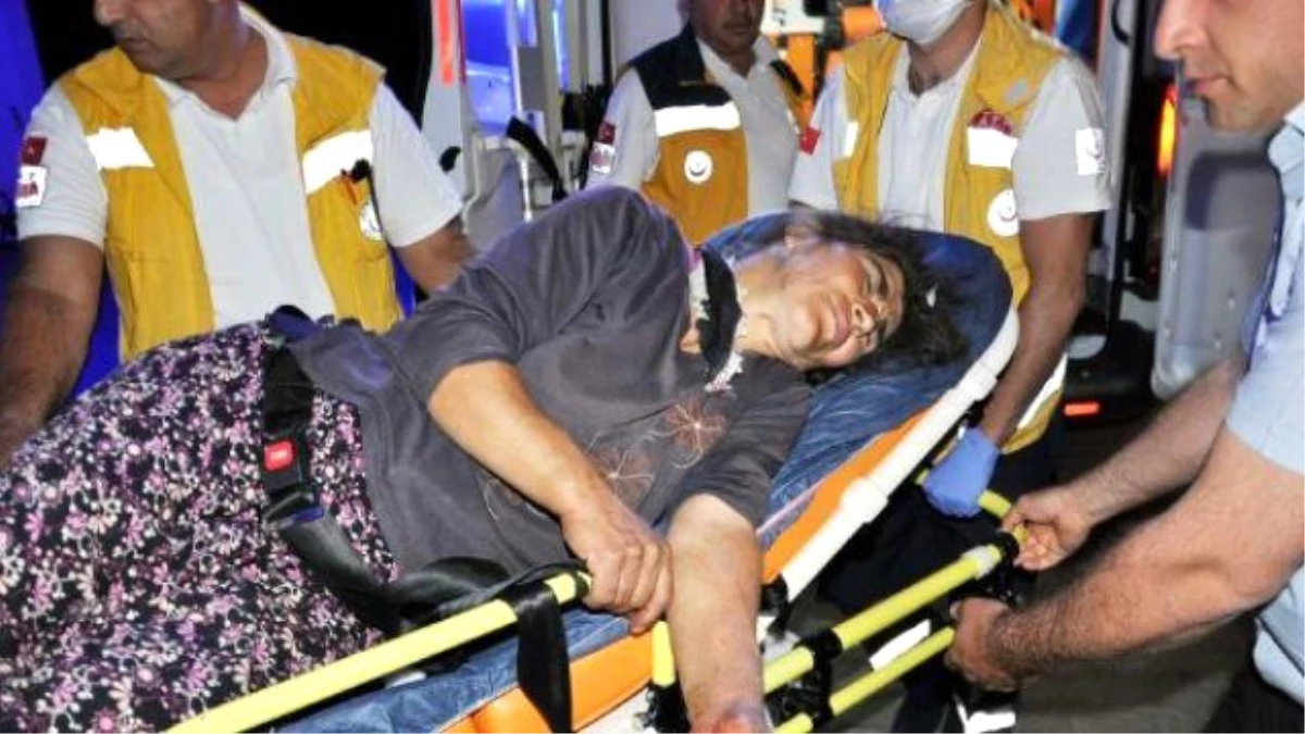 Besni\'de Attan Düşen 5 Kişi Yaralandı