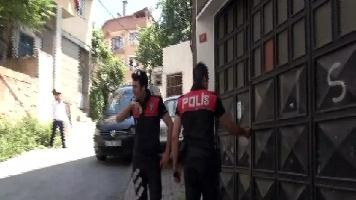 Bıçaklı Silahlı Hırsız-mahalleli Kavgası Kamerada