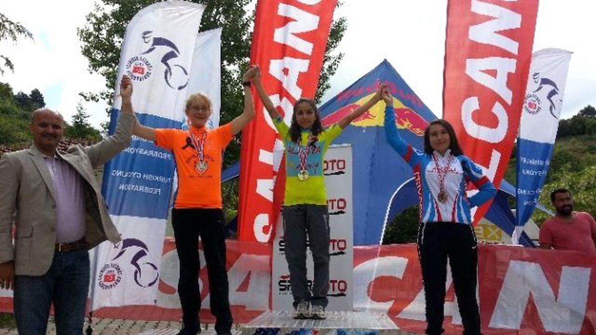 Bisiklet Takımı Yeni Başarılara İmza Attı