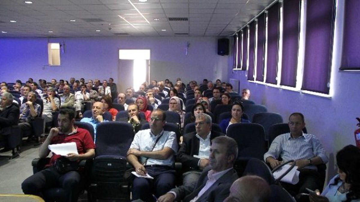 Bozüyük\'te Sandık Kurulu Görevlilerinin Eğitimi Başladı