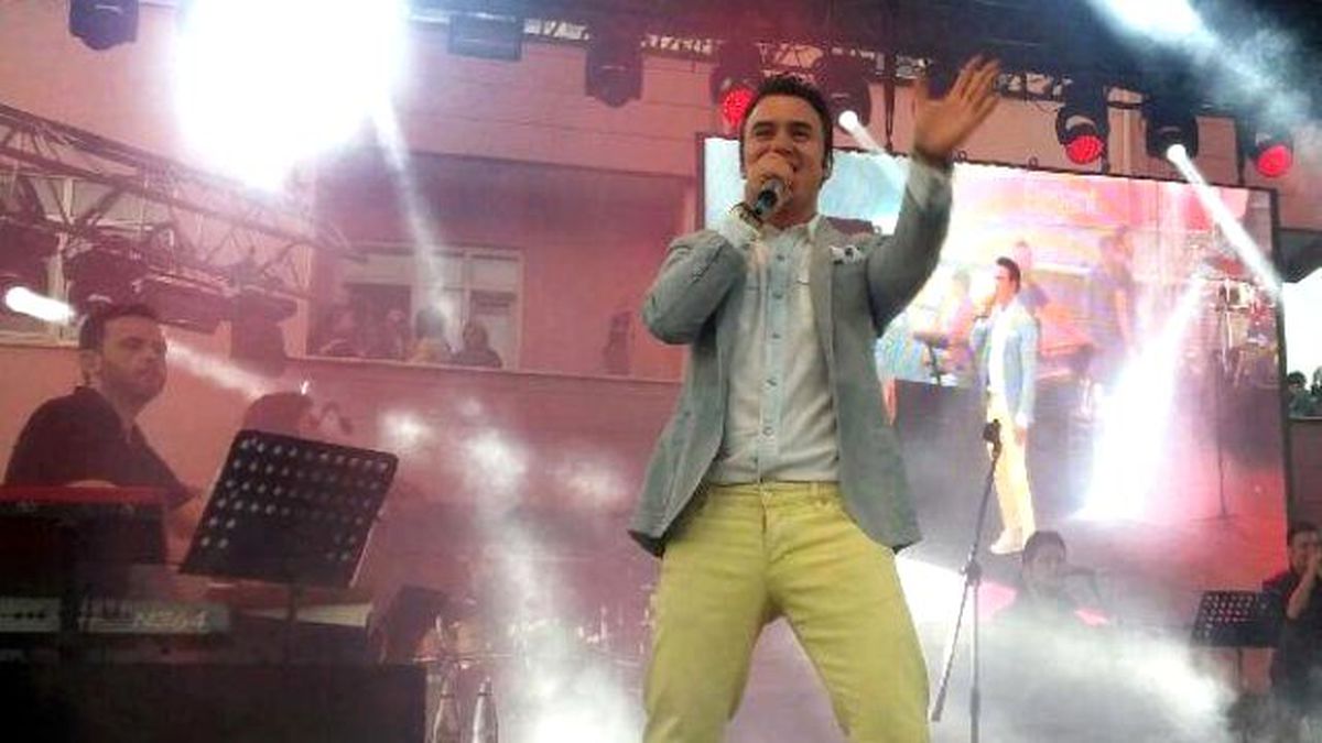 Darıca\'da Mustafa Ceceli Konseri
