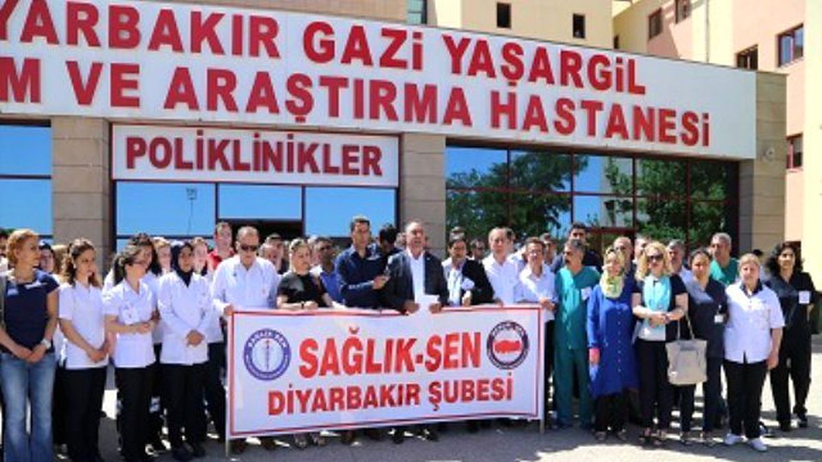 Doktorun Öldürülmesi Diyarbakır\'da Kınandı