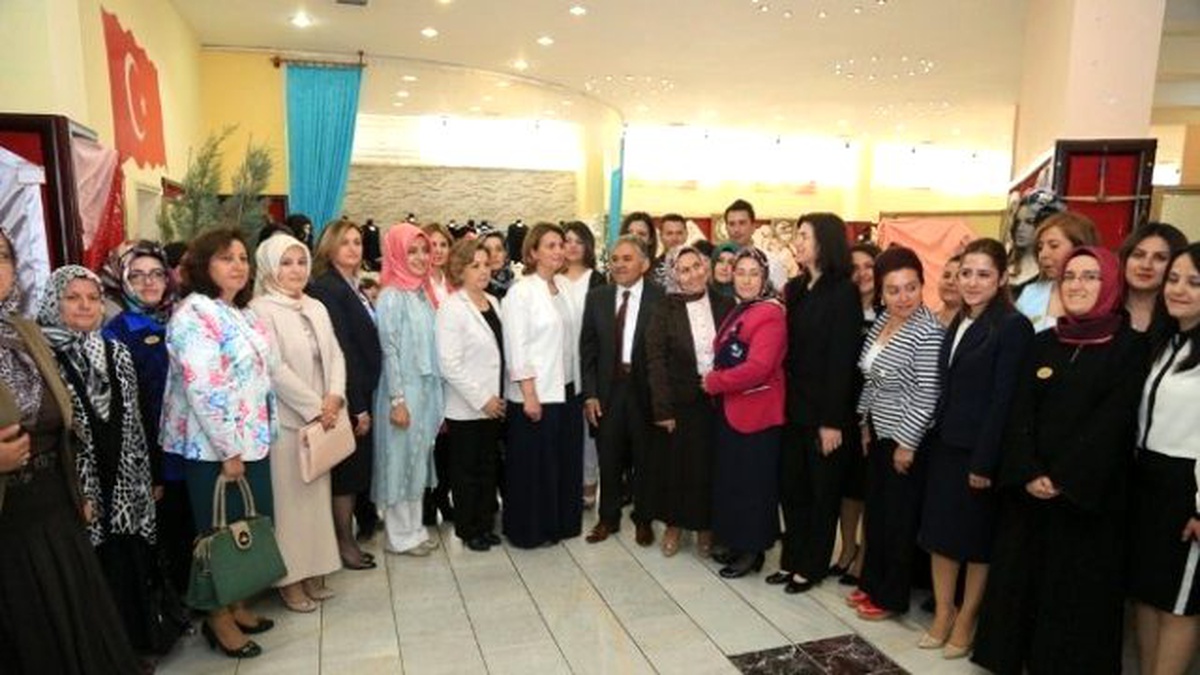 El İşi, Göz Nuru Eserlerin Sergisi