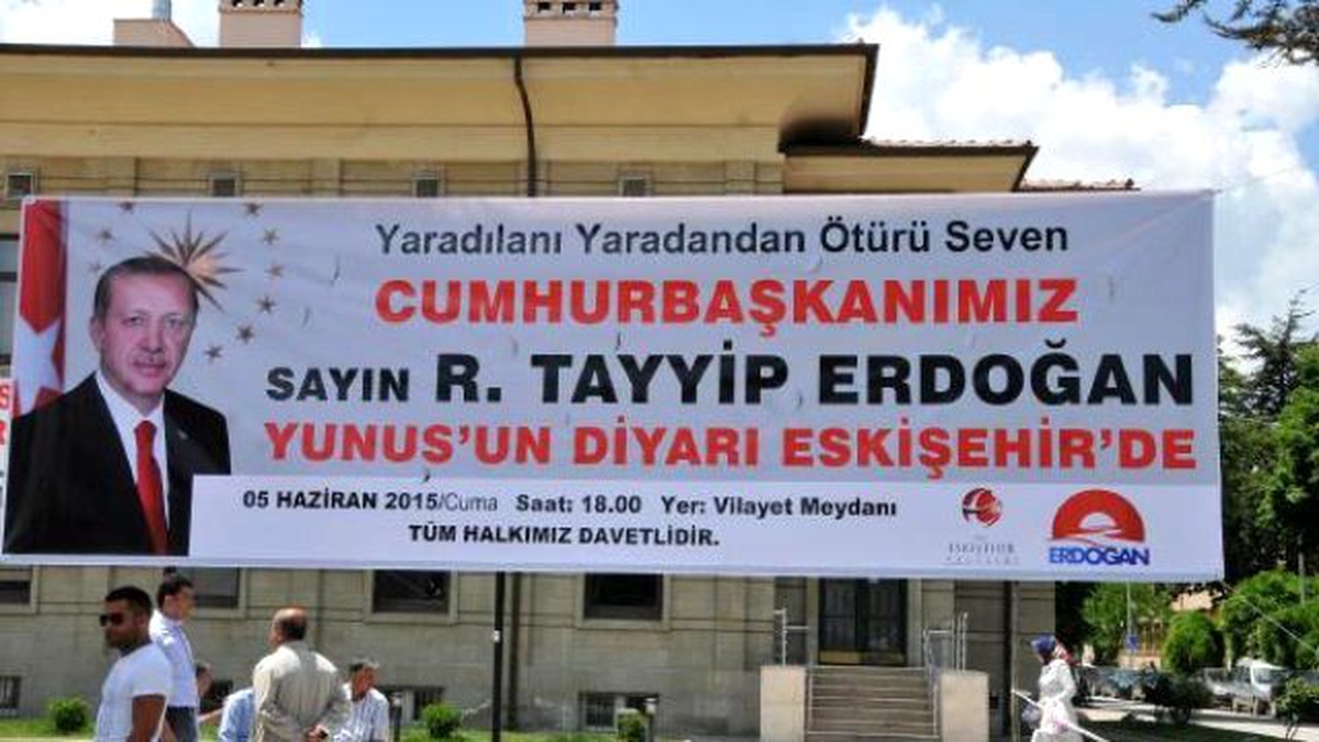 Eskişehir Valiliği Cumhurbaşkanı\'nın Gelişini Pankartlarla Duyurdu
