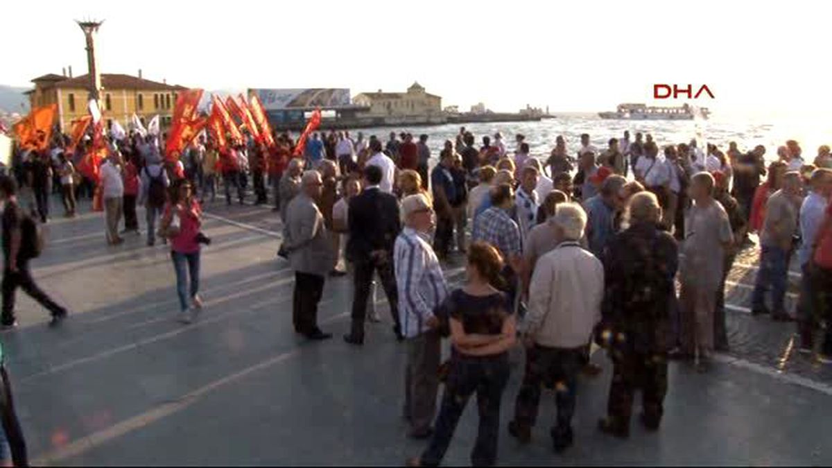 Gezi Olaylarının 2\'nci Yıldönümünde İzmir\'de Protesto Eylemi