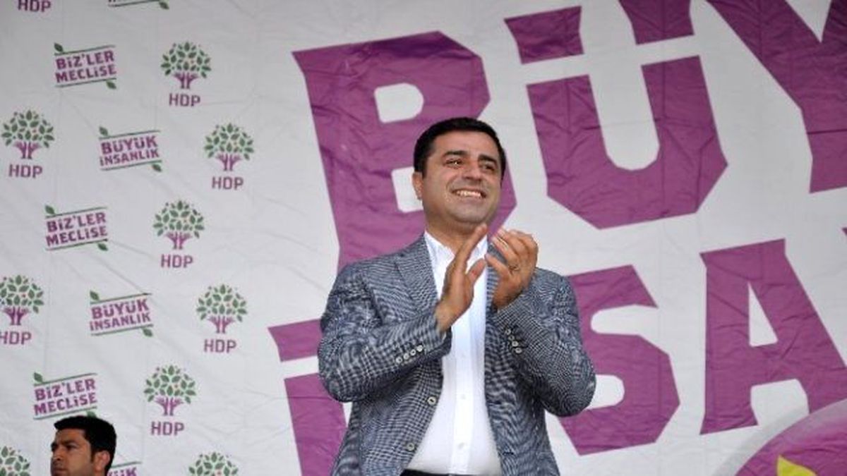 Hdp Eş Genel Başkanı Demirtaş Muş\'ta