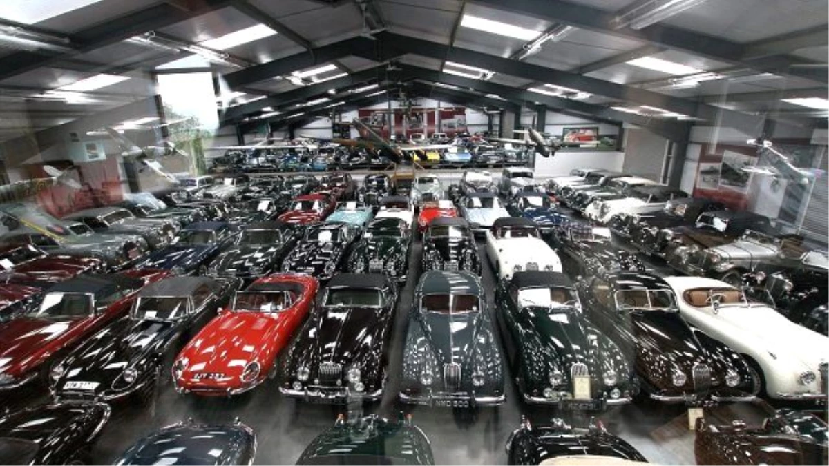 İngiliz Diş Hekimi, 467 Otomobillik Koleksiyonunu Satış Çıkardı