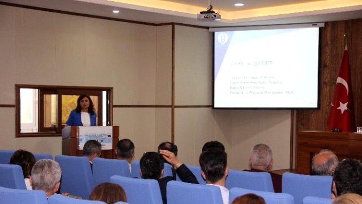 Kamu Çalışanlarına \'Öfke ve Şiddet\' Semineri