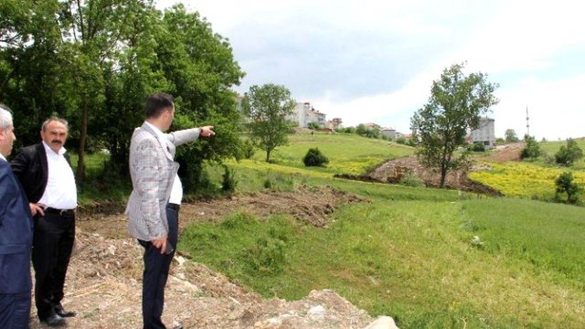Kavak\'a Yeni Cadde